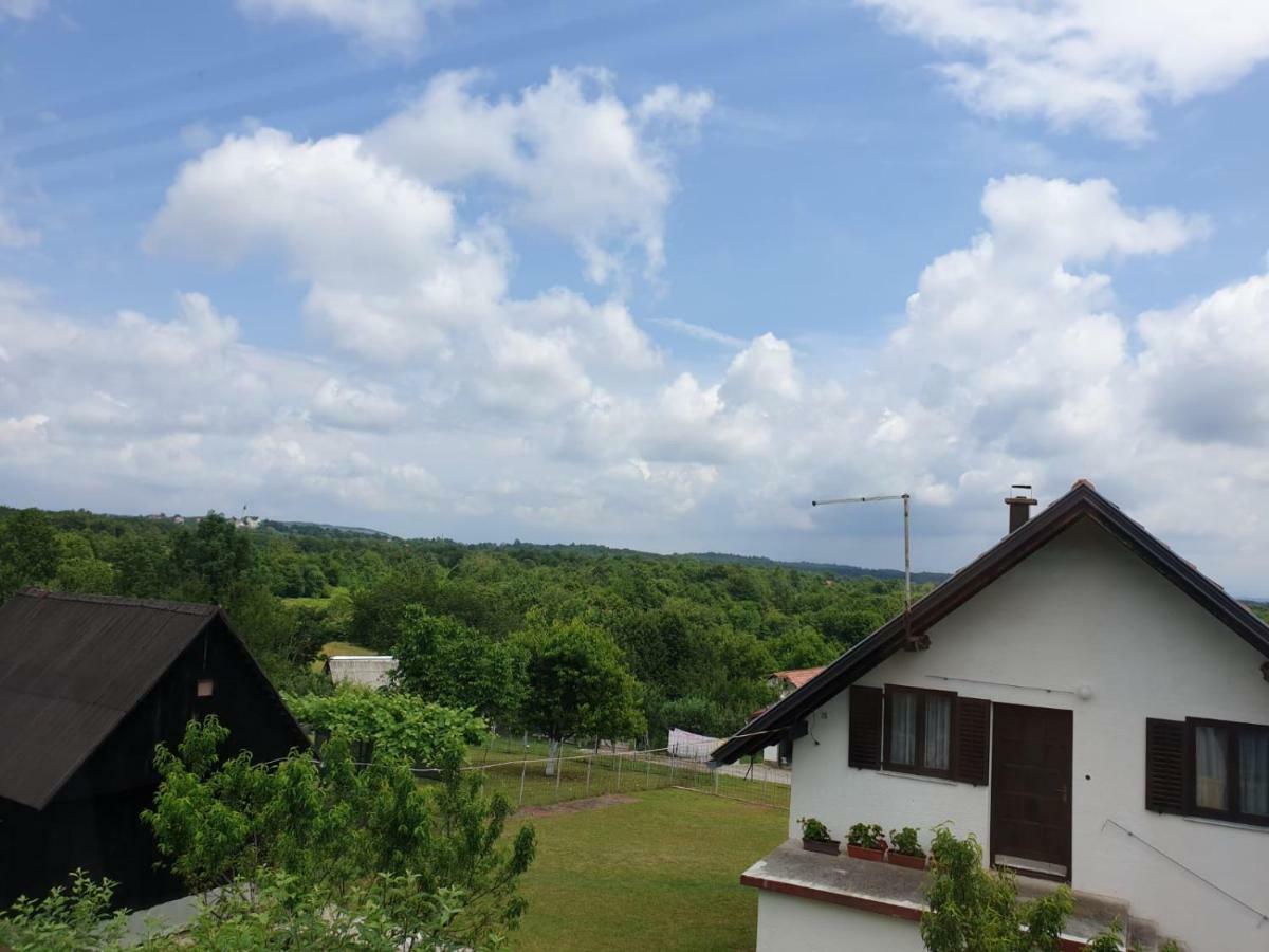 Apartman Laura สโมลยานัซ ภายนอก รูปภาพ